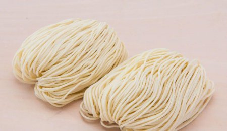 火热的面条市场，正在走向自动化、健康化