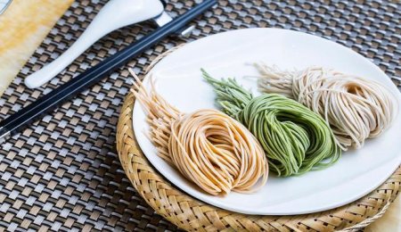 从“濒临倒闭”到“日销千碗”，一台机器如何拯救一家社区面馆？